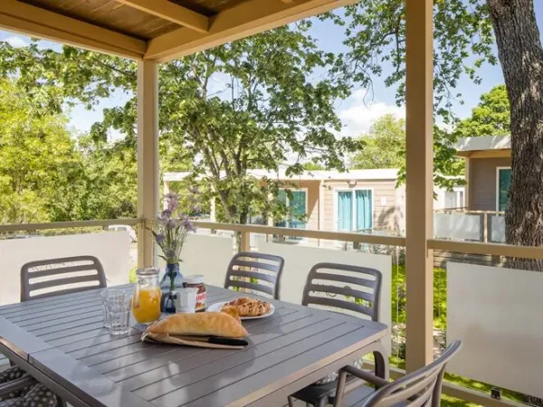 Weranda w strefie Roan Premium.