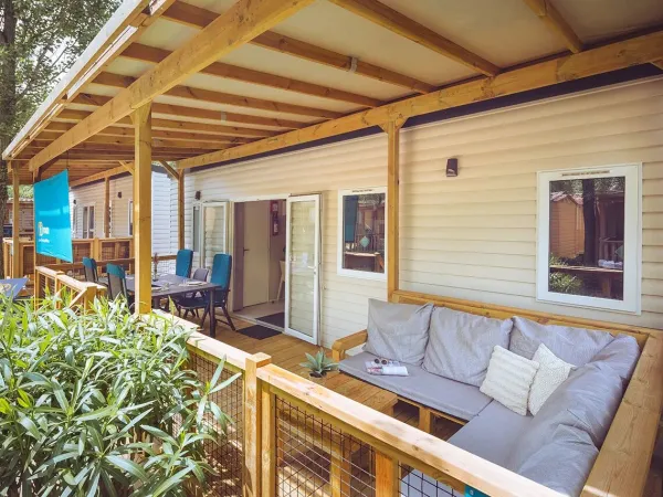 Roan Premium Lounge bez telewizora.