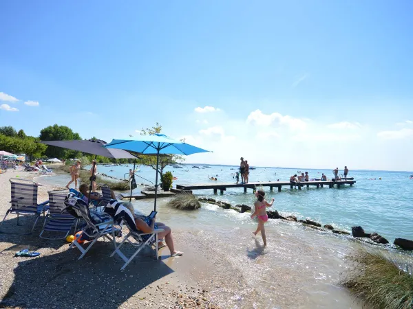 Atmosfera plaży na kempingu Roan Delle Rose.