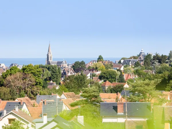 Miasto Houlgate w pobliżu kempingu Roan La Vallée.