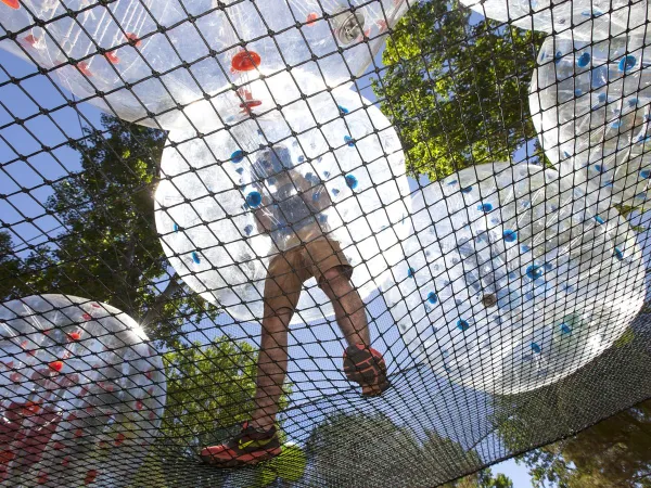 Bubble ball na kempingu Roan Domaine de La Yole.