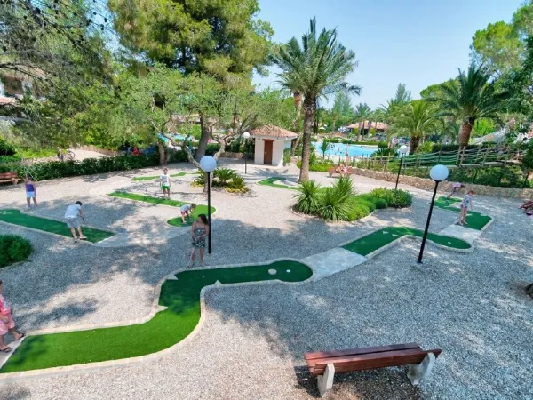 Minigolf na campingu Playa Montroig