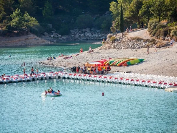 Atrakcje wodne w pobliżu kempingu Roan Du Verdon.