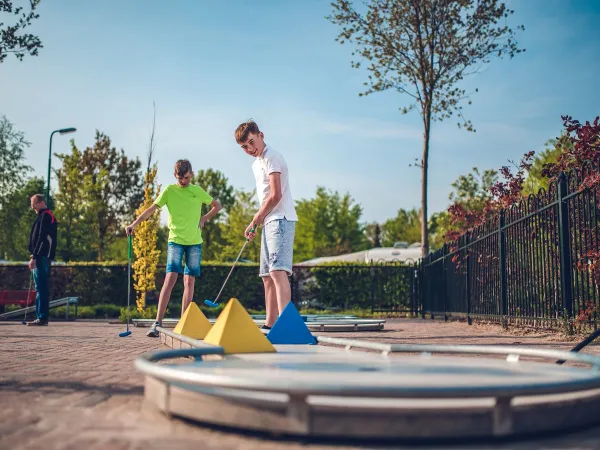 Minigolf na kempingu Roan Ackersate.