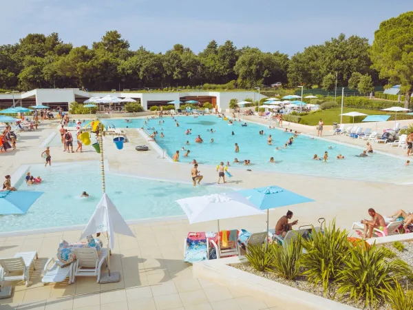 Kompleks basenów na kempingu Roan Stella Maris.