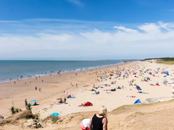 Plaża 3 km od kempingu Roan La Clairière