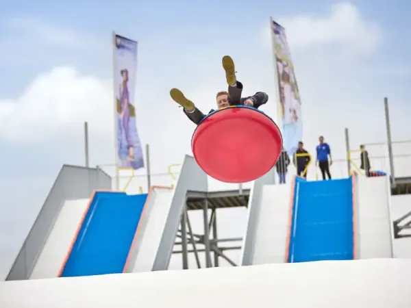 Skocznia Tubbyjump na kempingu Roan Terspegelt.