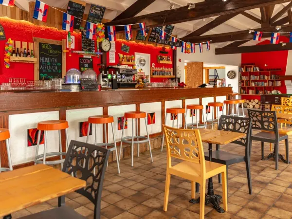 Restauracja op Roan na kempingu Domaine de Beaulieu.