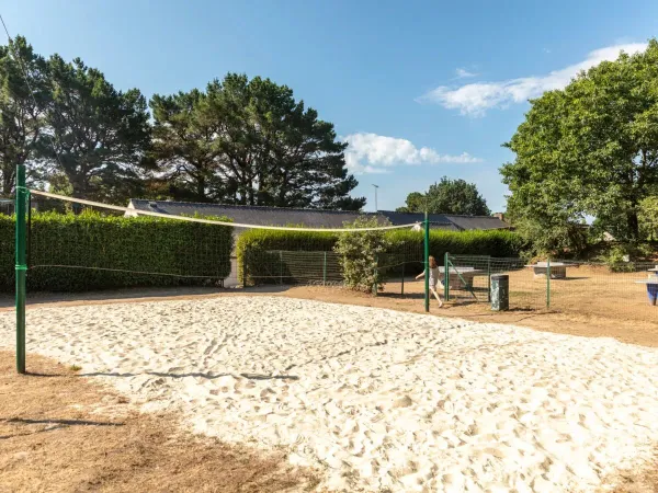 Siatkówka plażowa na kempingu Roan La Grande Métairie.