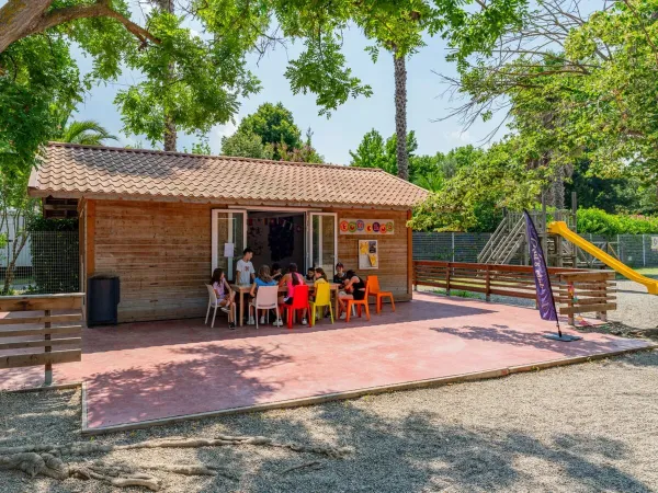 Mini-klub na kempingu Roan La Sirène.