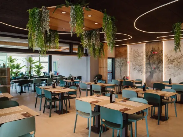 Nowa, klimatyczna restauracja na kempingu Roan Pra'delle Torri.