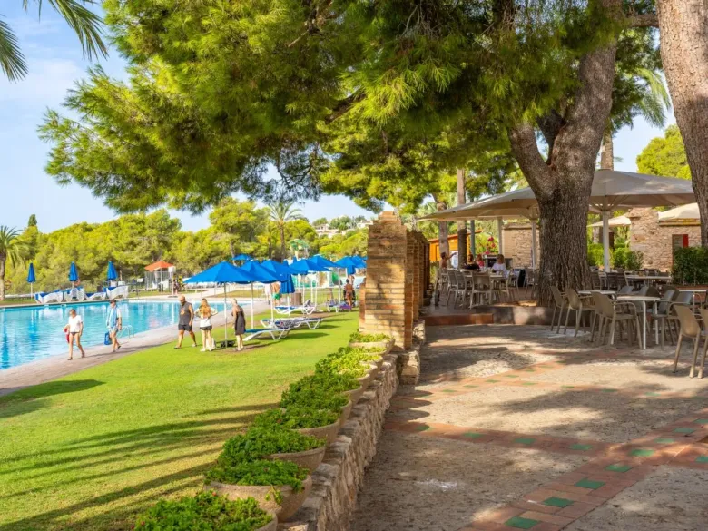 Restauracja na kempingu Roan Vilanova Park.