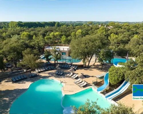 Przegląd pięknego kempingu Roan Domaine de Massereau.