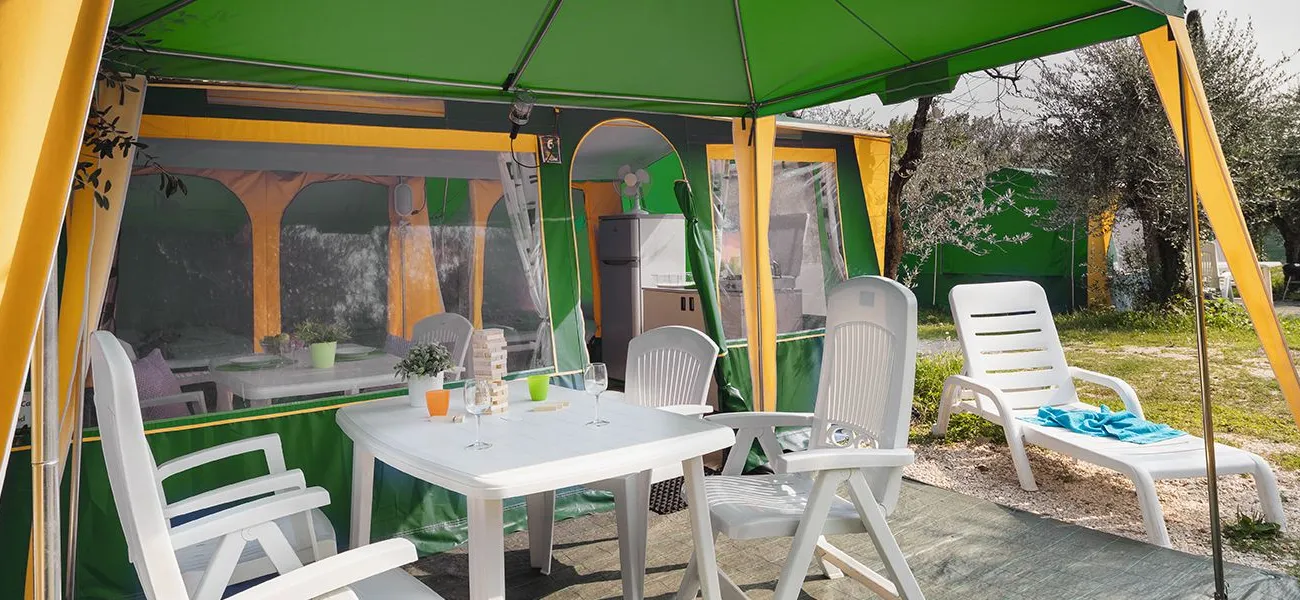 Oferty Last Minute - namiot z gazebo