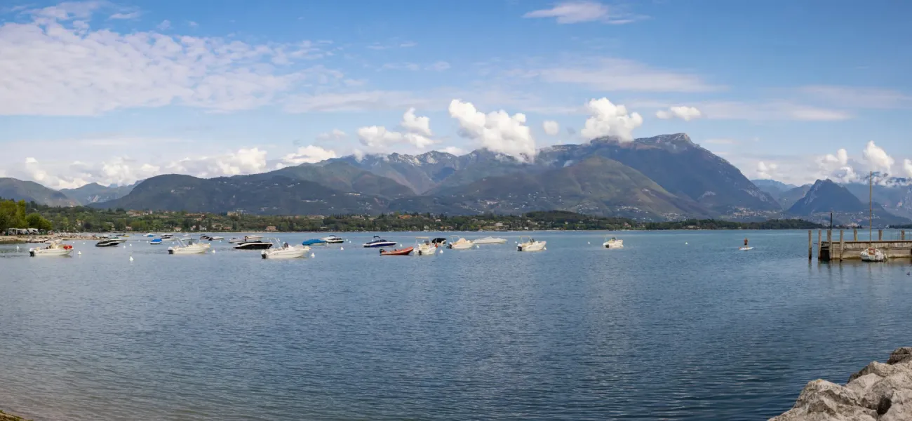 Campingi nad jeziorem