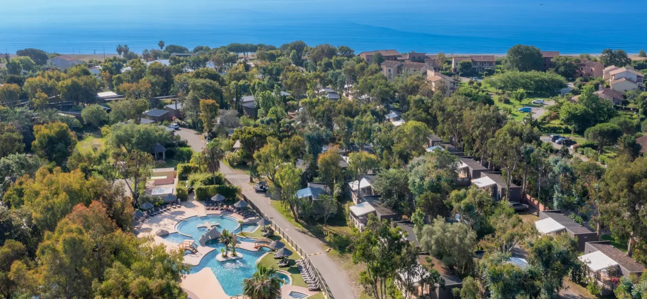 Camping Arinella Bianca na Korsyce – widok z lotu ptaka