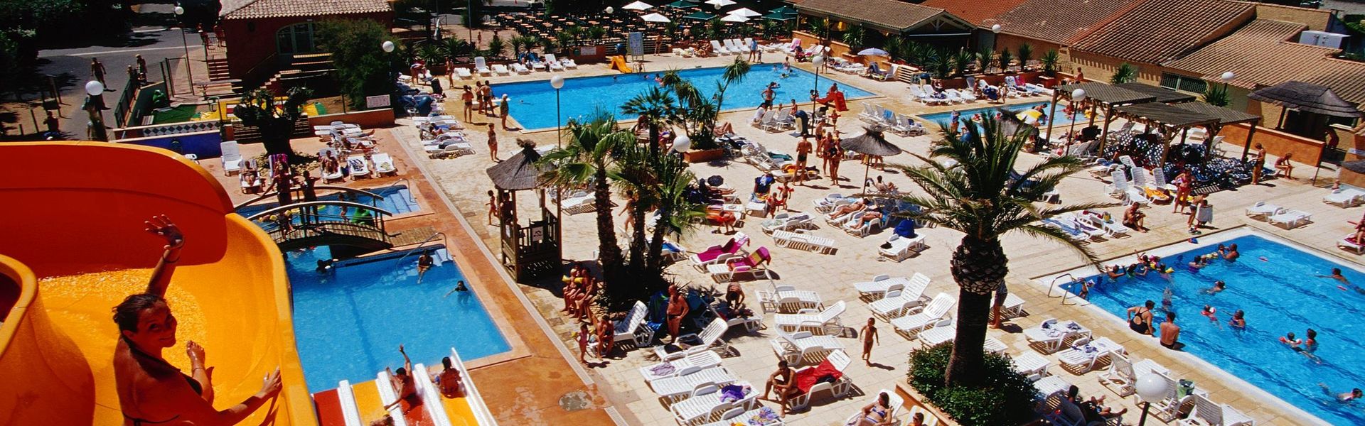 Baseny na campingu Les Sablons we Francji
