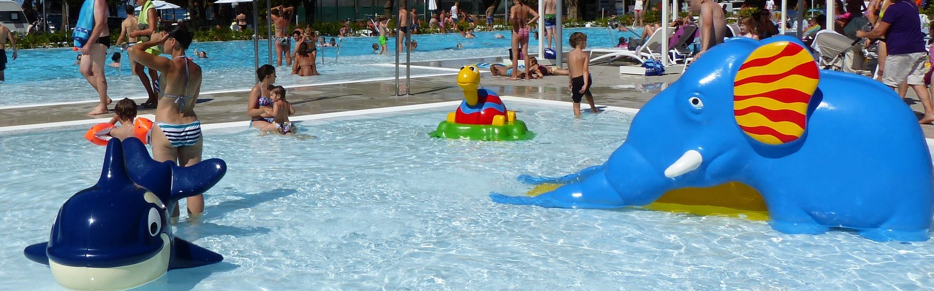 Baseny na campingu Valkanela w Chorwacji