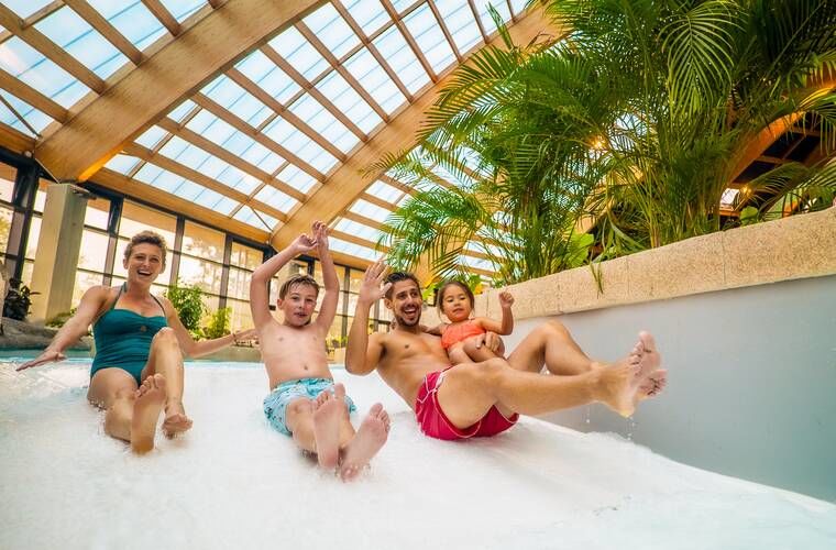 Campingi z krytym basenem na majówkę